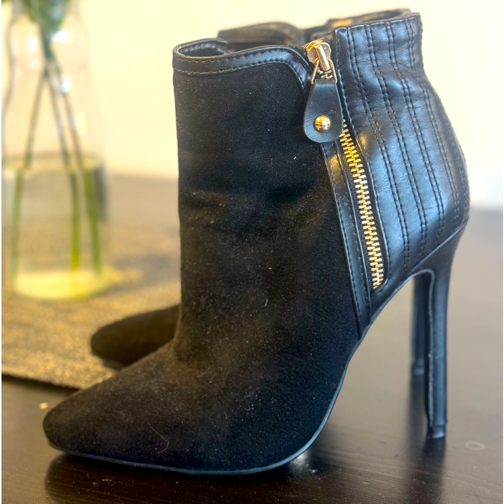 Sergio Bari Black and gold high heel Booties